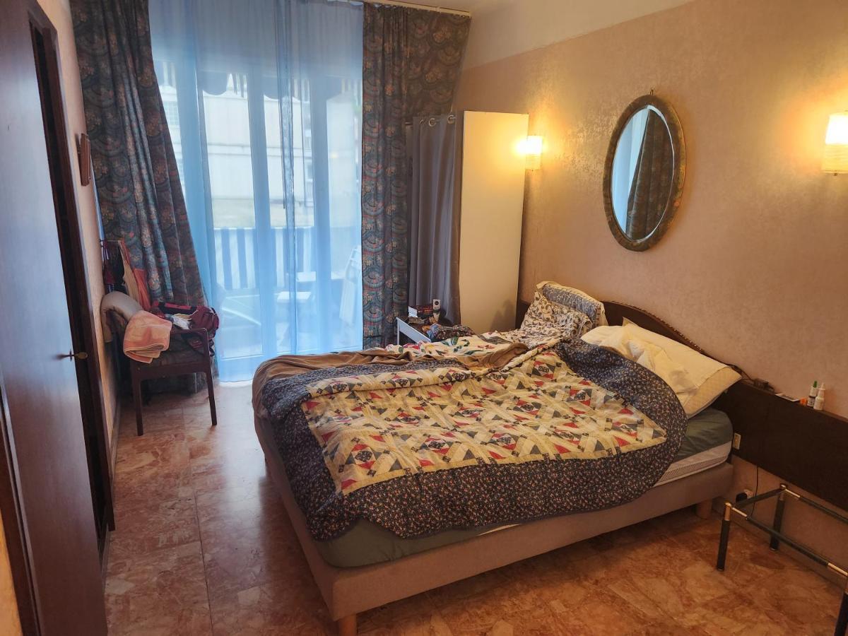 Big Apart 140M2 5Min Walk To Beach Sea &Promenade 3 Double Rooms,Big Living Room 42M2, 3 Showers,9 Beds, Free Parking Nice Eksteriør billede