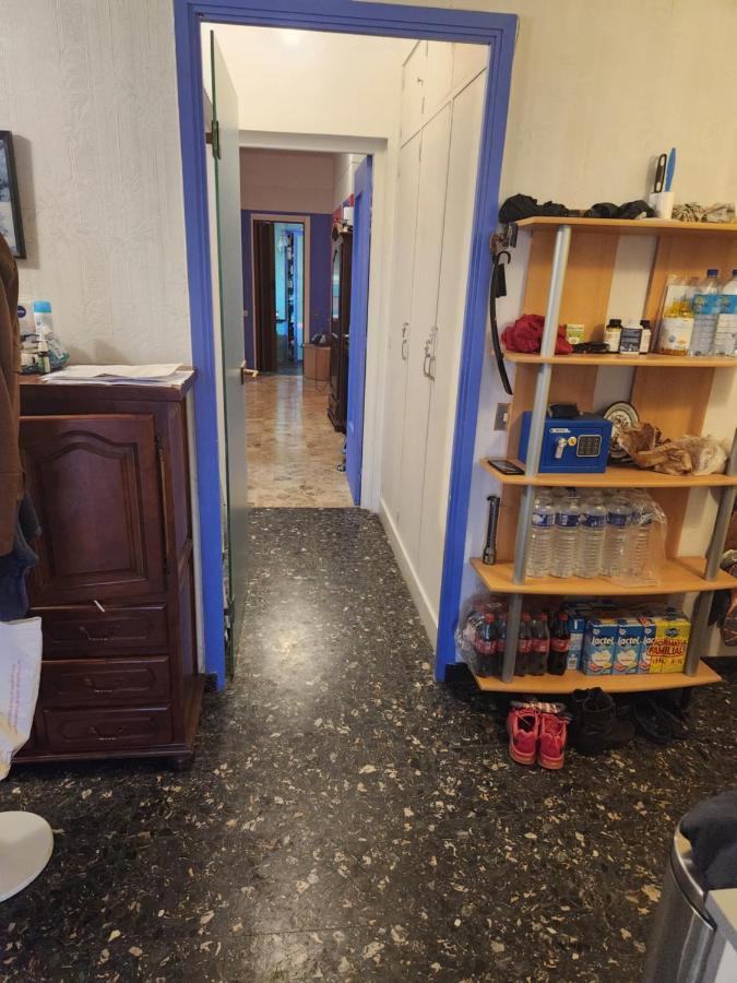 Big Apart 140M2 5Min Walk To Beach Sea &Promenade 3 Double Rooms,Big Living Room 42M2, 3 Showers,9 Beds, Free Parking Nice Eksteriør billede
